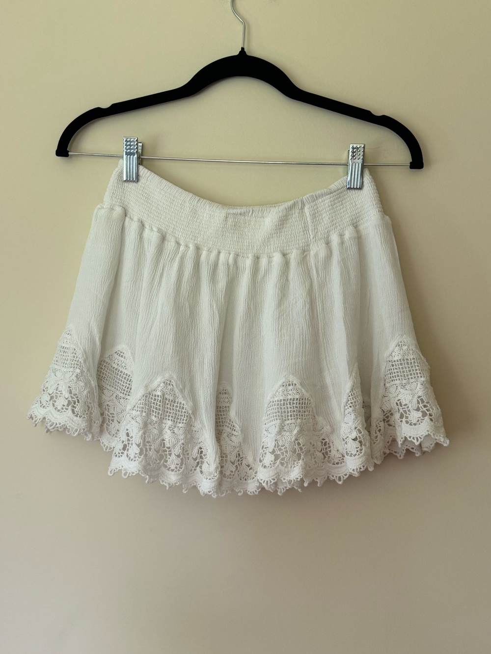 Mini skirt - Picture 2 of 2
